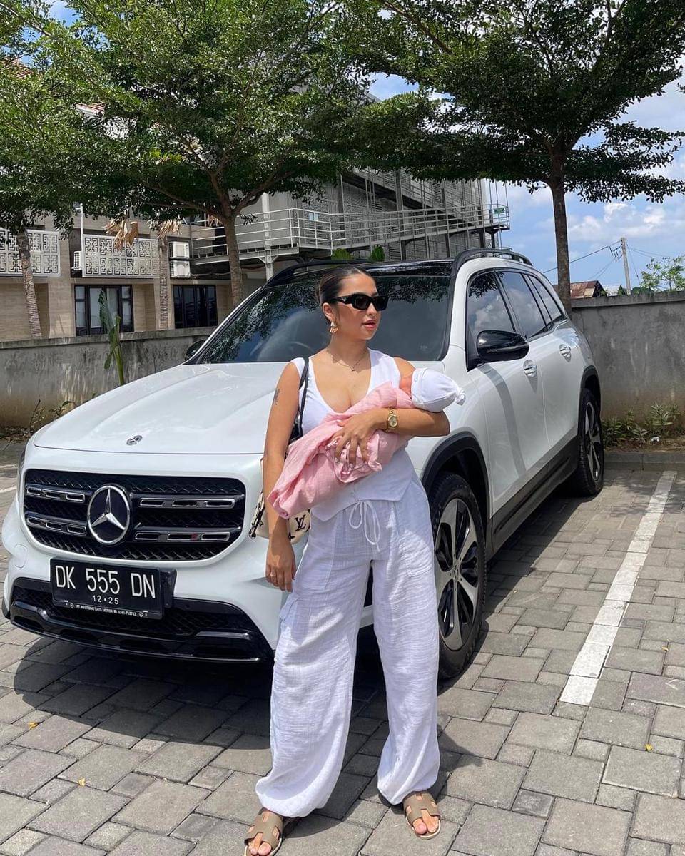 Instagram.com/jennifercoppenreal20