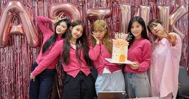 Instagram.com/official.apink2011