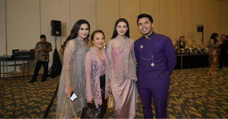 instagram.com/adhesiregar