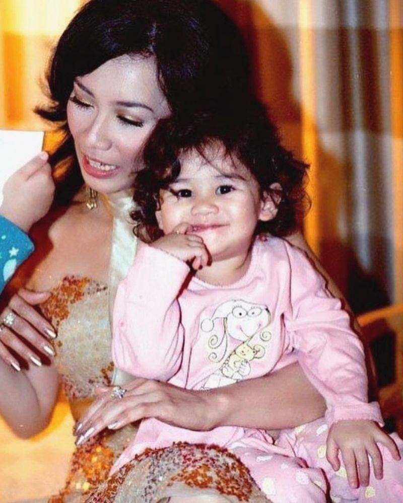 Instagram.com/aaliyah.massaid