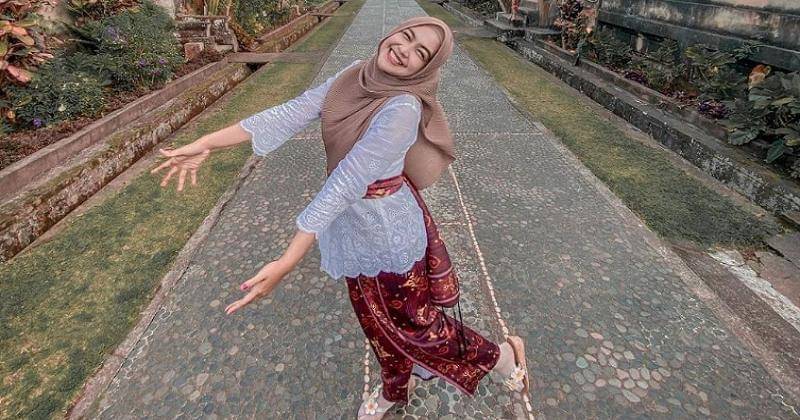 instagram.com/riaricis1795