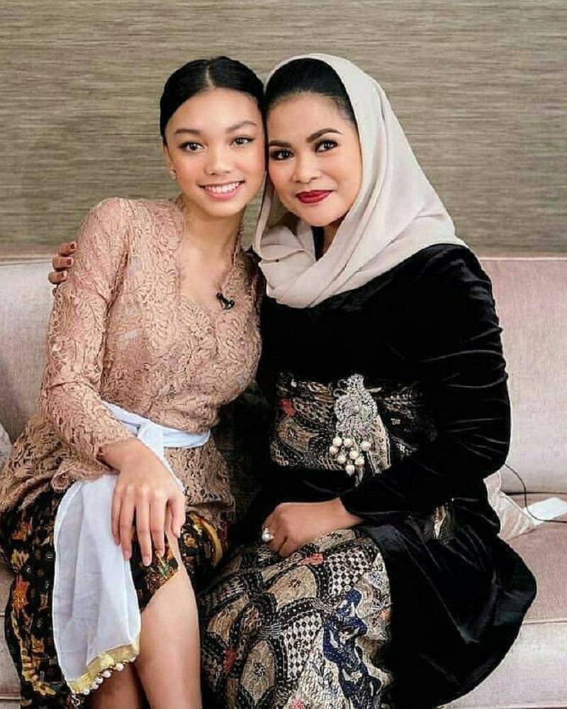 instagram.com/putisoekarno