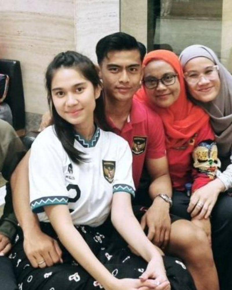 Instagram.com/arhanazizah2121__