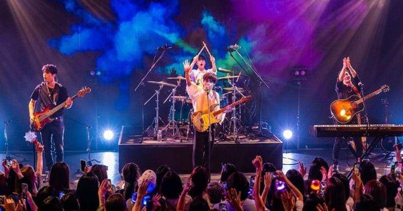 Instagram.com/official_therose