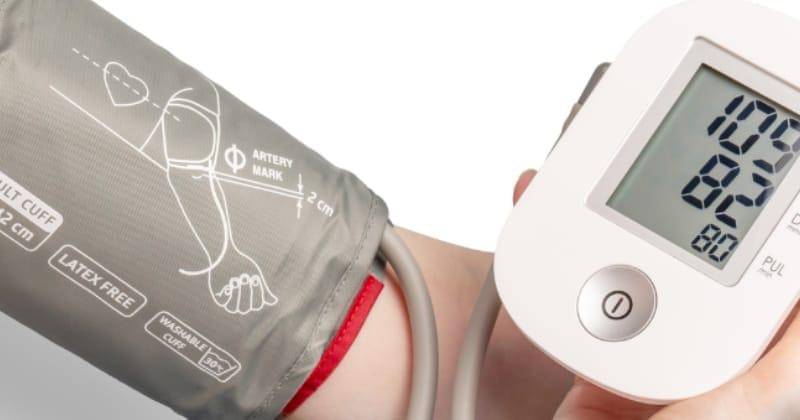 Unsplash/Mockup Graphics