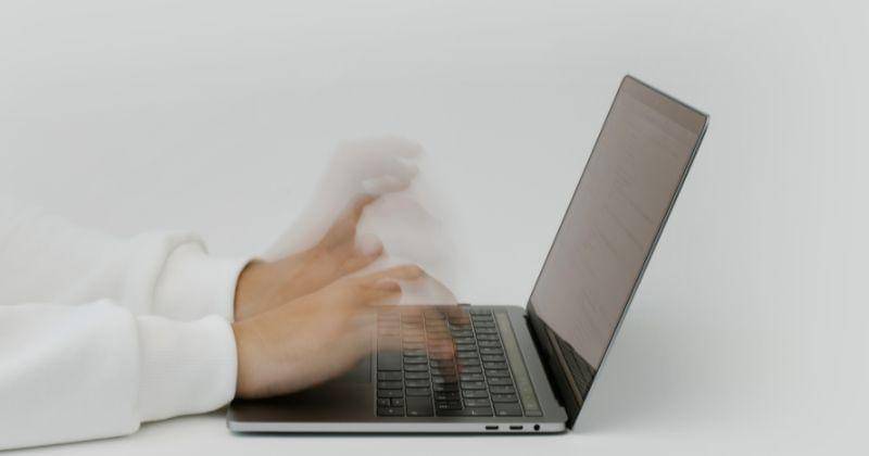 Pexels/cottonbrostudio