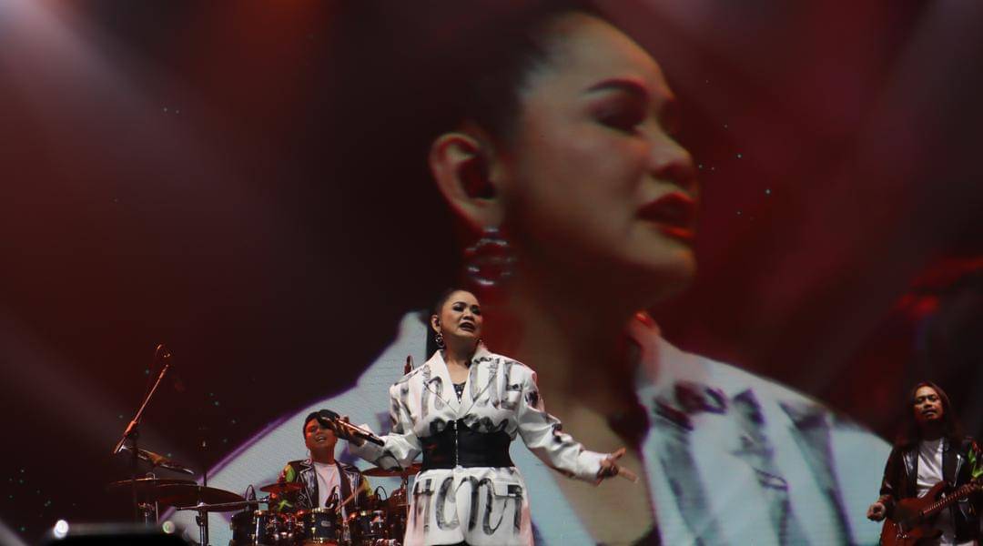 Popmama.com/Onic Metheany