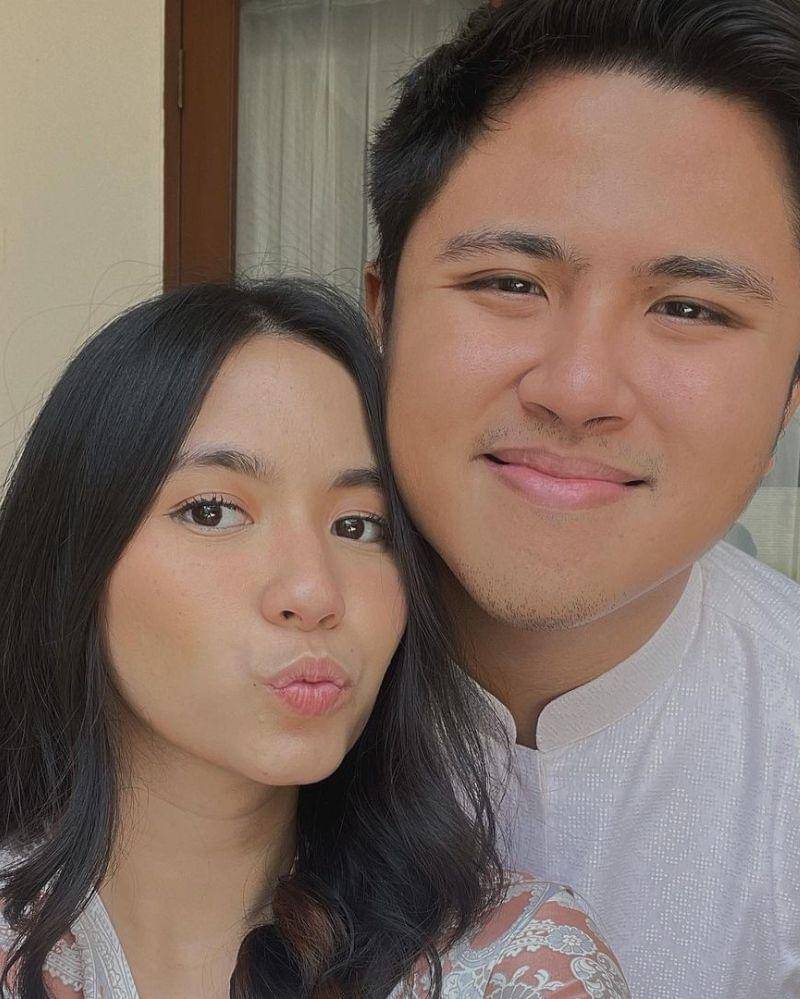 Instagram.com/@zhrtiaraashilla