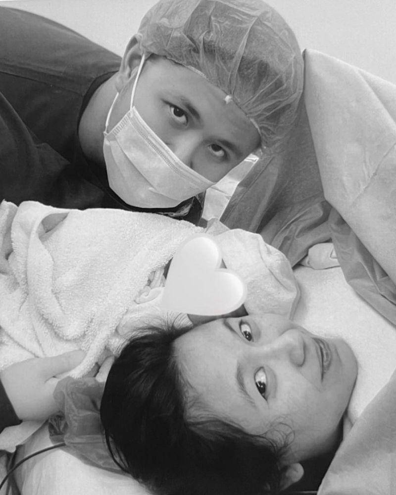 Instagram.com/zhrtiaraashilla