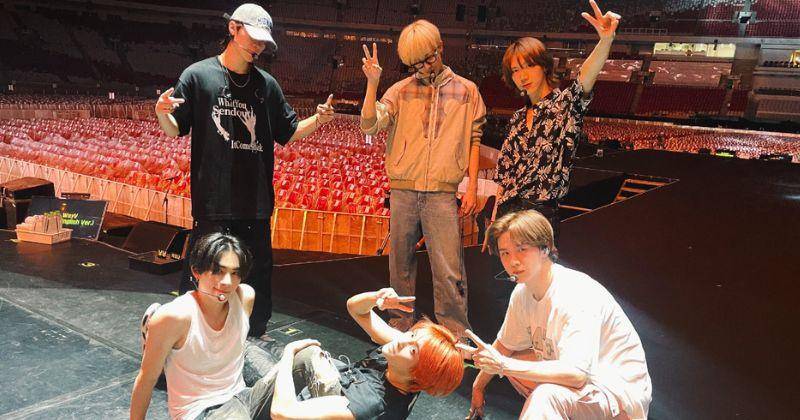 Twitter.com/WayV_official