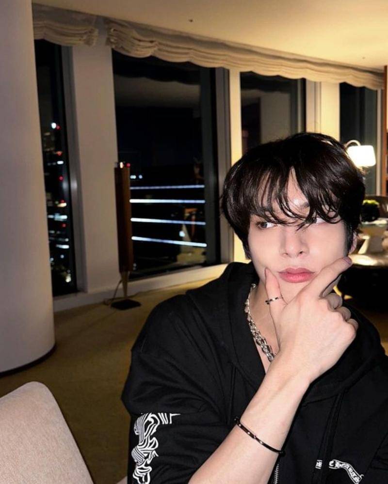 Instagram.com/ENHYPEN