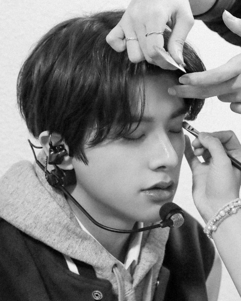 Instagram.com/ENHYPEN