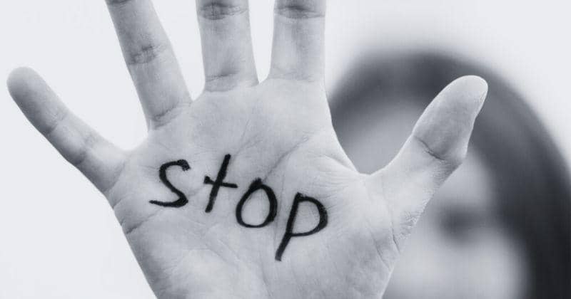 Hukum Suami Menyiksa Batin Istri, Jangan Sampai Istri Merasa Tersiksa