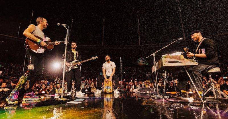 Instagram.com/coldplay