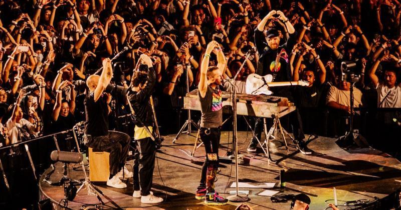 Ramai di X, Netizen Bandingkan Ketertiban Konser Coldplay dan K-Pop