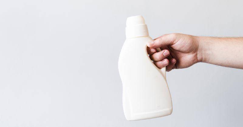 10 Rekomendasi Sabun Cuci Baju Bayi yang Aman