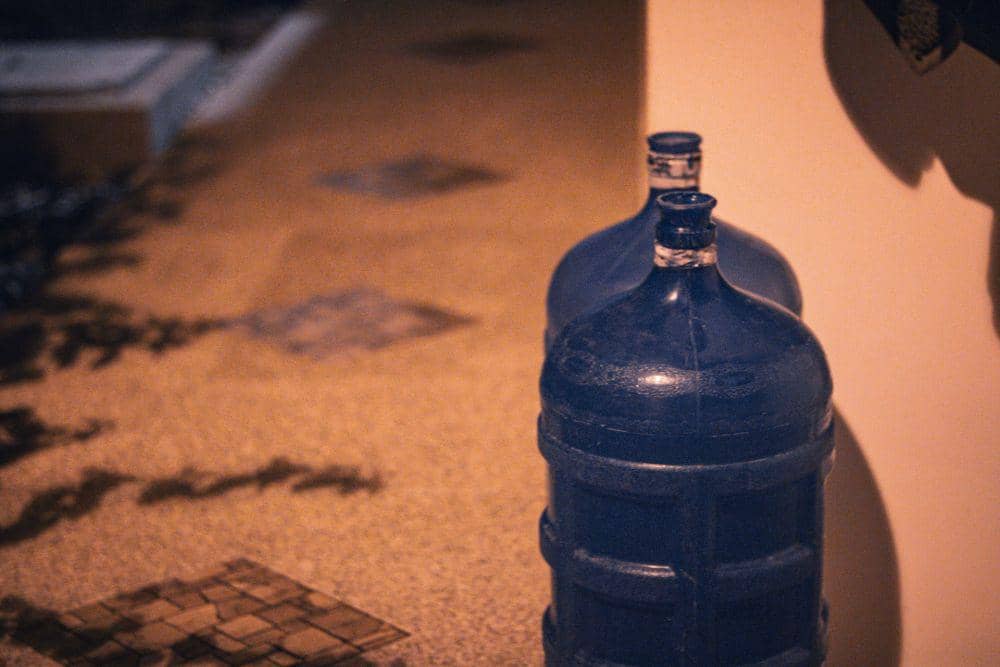 5 Bahaya Minum Air Galon Isi Ulang, Risiko Sering Disepelekan