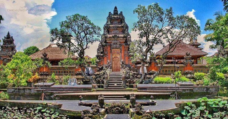 Instagram.com/thehungrytourer