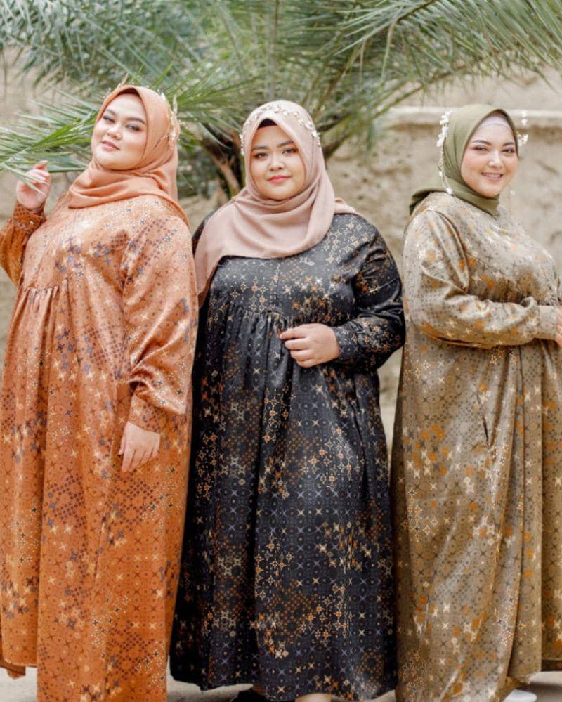 7 Rekomendasi Baju Lebaran Motif untuk Big Size | Popmama.com, image size:800x999