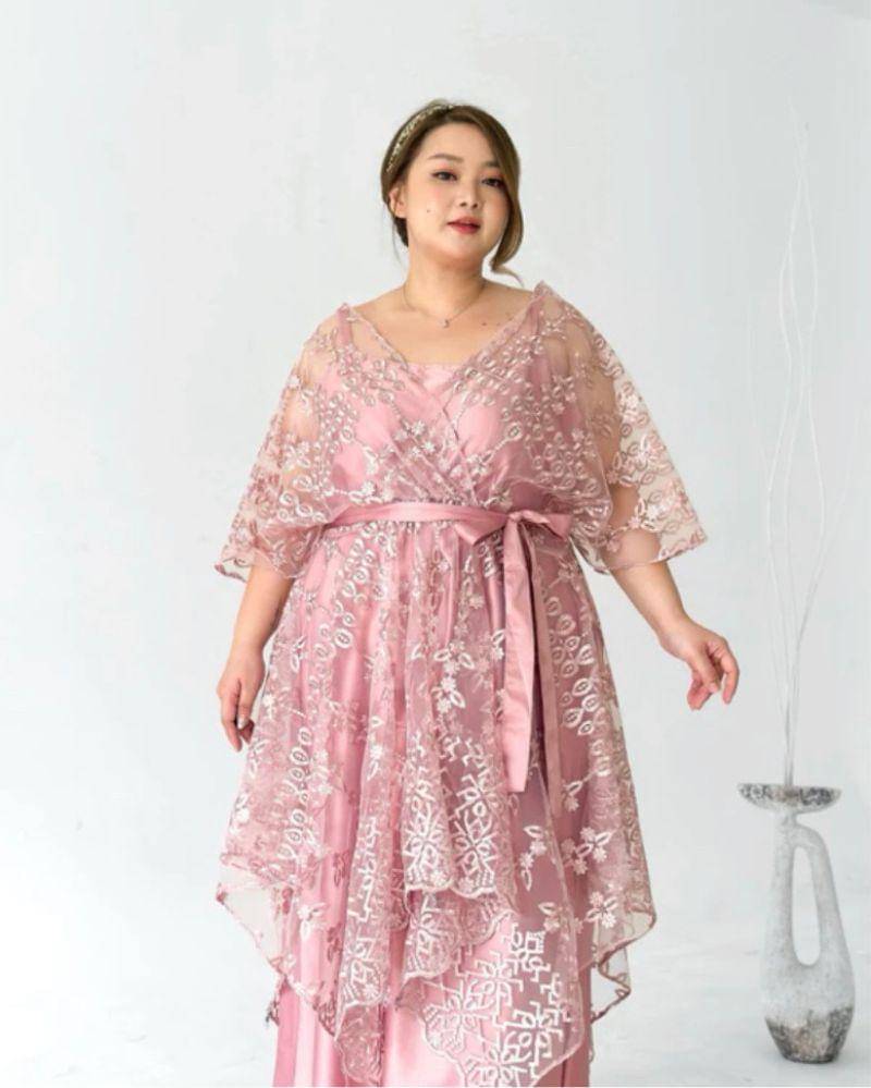 7 Rekomendasi Baju Lebaran Motif untuk Big Size | Popmama.com, image size:800x999