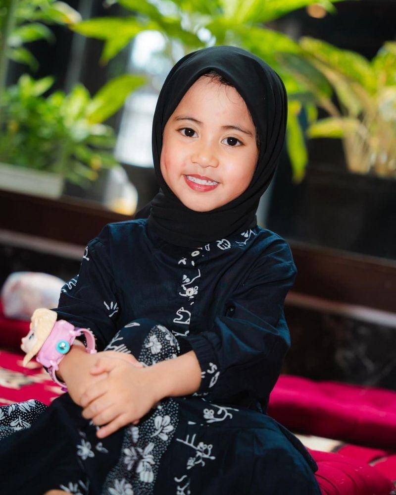 Instagram.com/rachelvennya