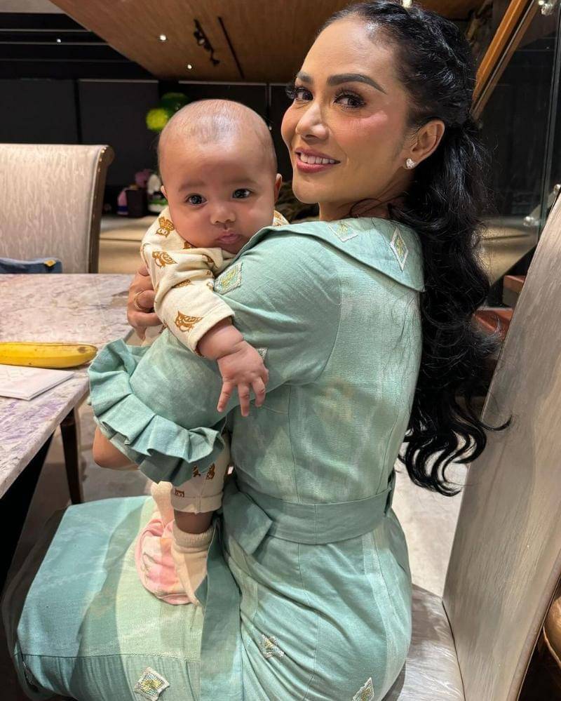 Instagram.com/krisdayantilemos