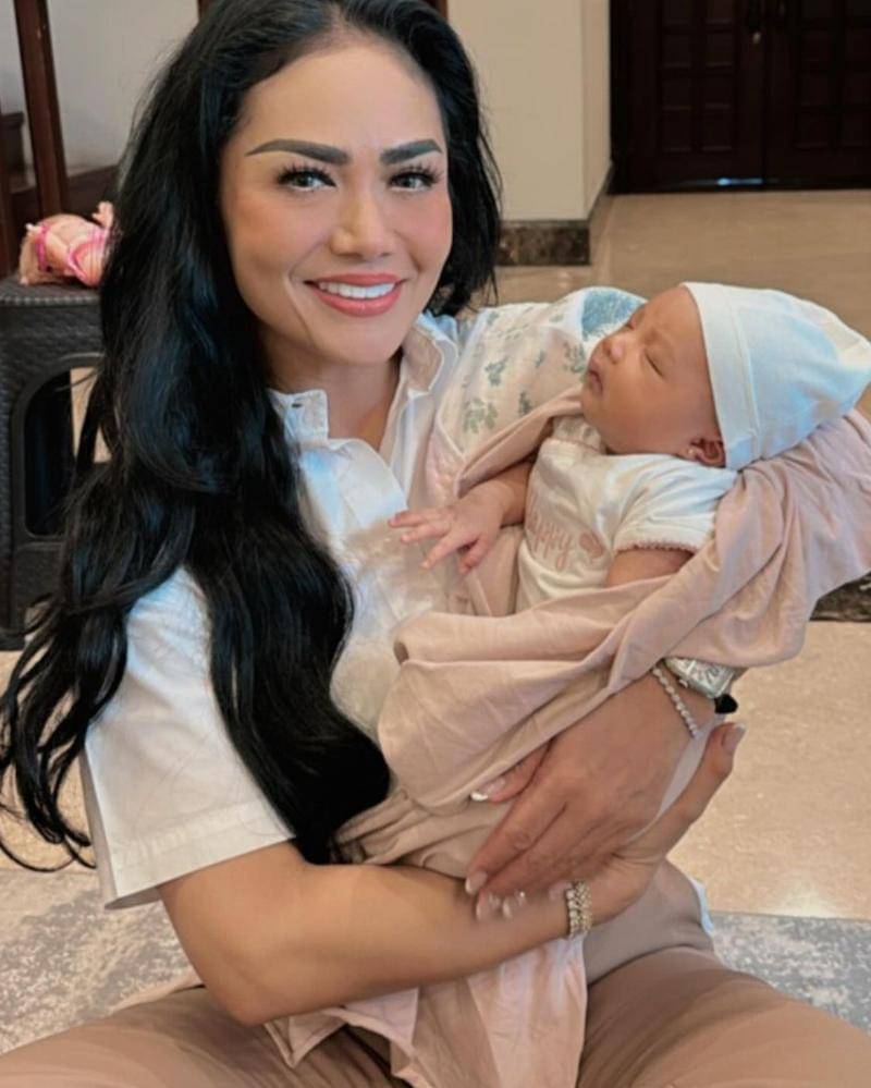 Instagram.com/krisdayantilemos