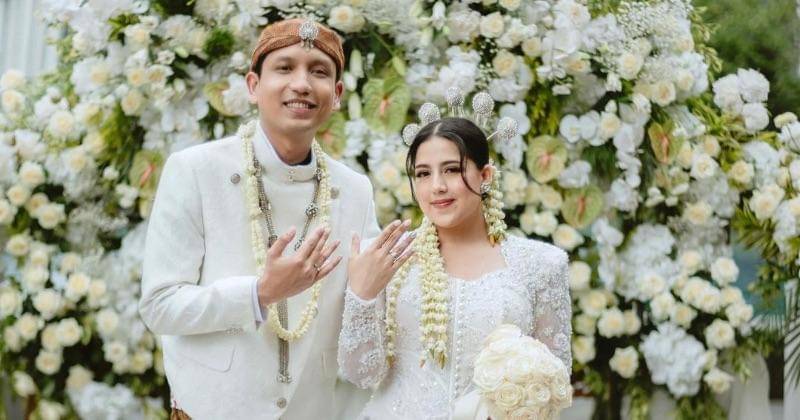 Instagram.com/thebridestory