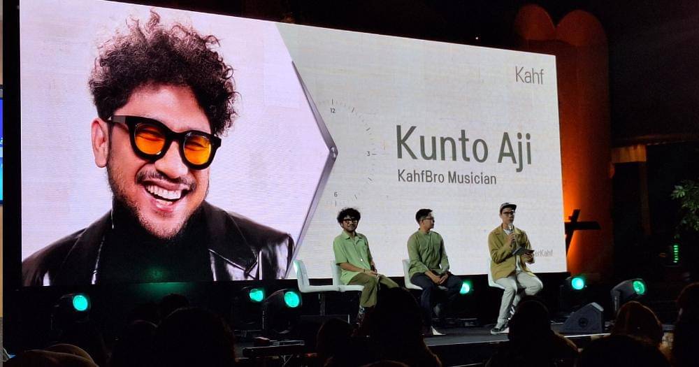 Kunto Aji dalam acara yang diselenggarakan Kahf dengan tajuk 'Hidupkan #DetikDetikBerKahf' di Hallf Pati Unus, Jakarta pada Kamis (14/3/2024). - Popmama.com/Argya D. Maheswara