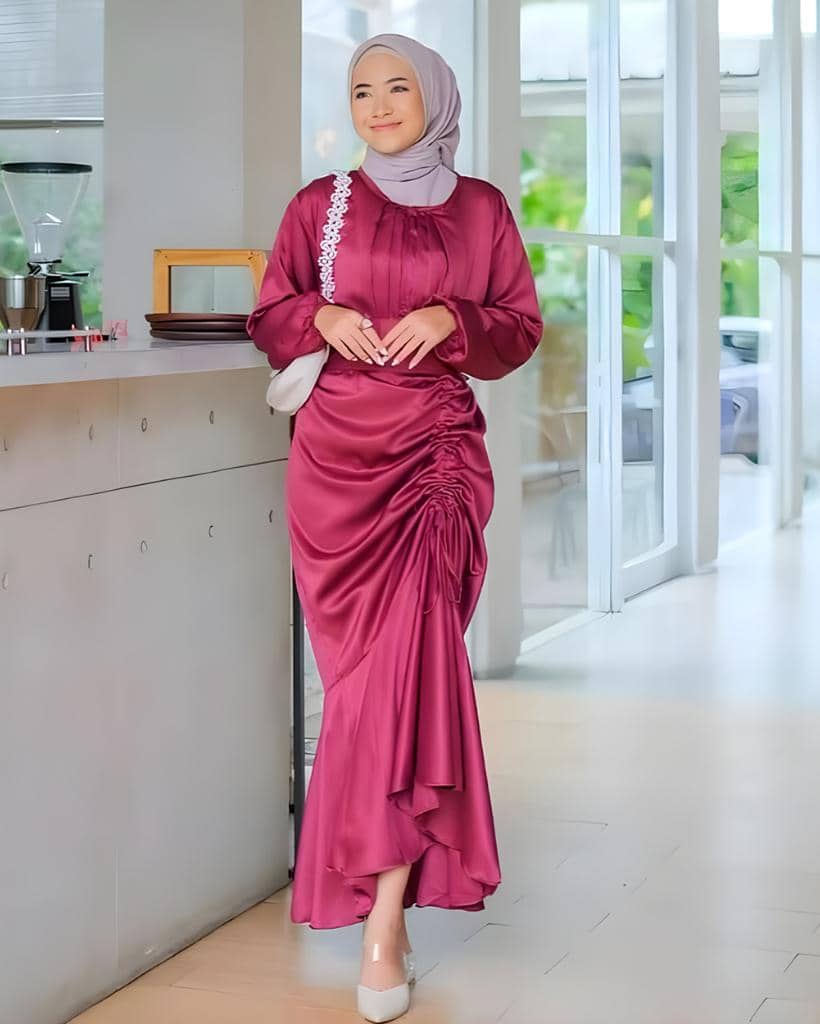 9 Rekomendasi Baju Lebaran Bahan Satin di Bawah Rp 300 Ribu | Popmama.com