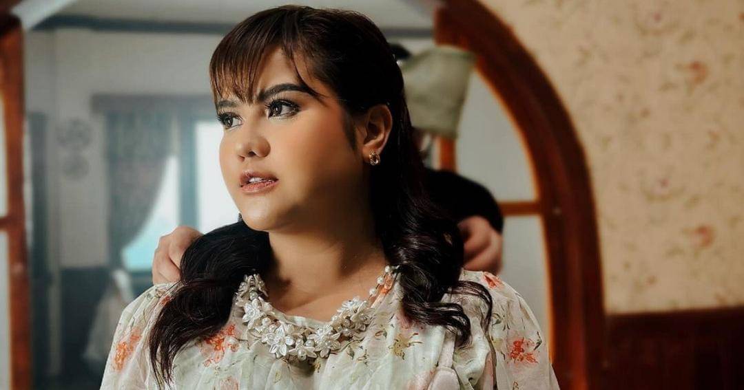 Instagram.com/mytha_lestari