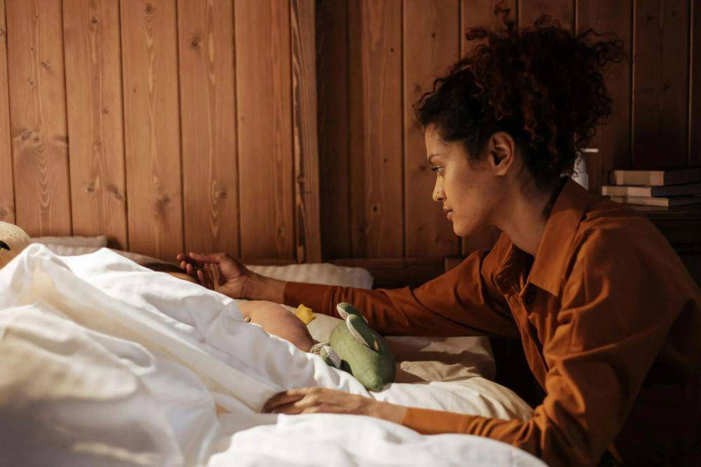 ilustrasi anak sakit (pexels.com/Ron Lach)