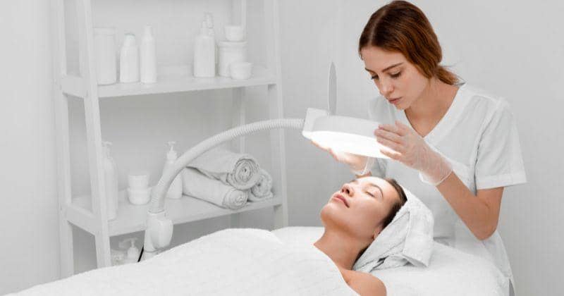 3 Tips Simpel Memulai Perawatan Kulit di Klinik dari Ahli Kecantikan