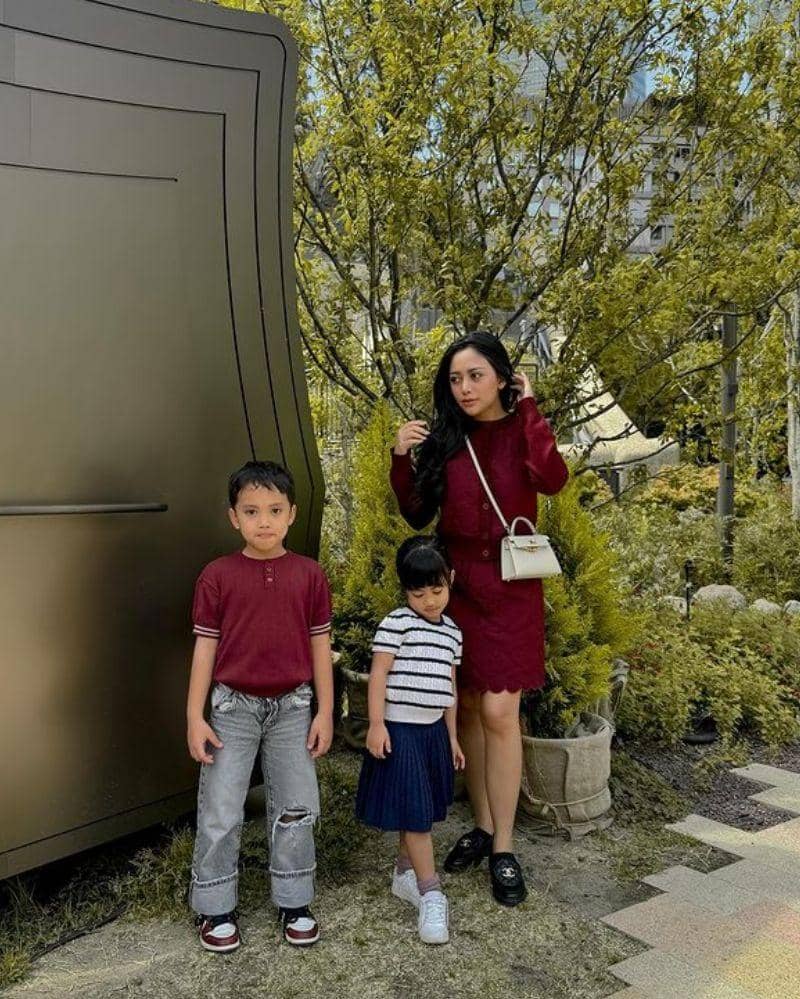 10 Potret Rachel Vennya, Xabiru dan Chava Liburan ke Jepang | Popmama.com