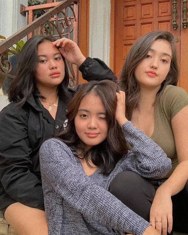 6 Fakta Keluarga Ranty Maria, Baru Dilamar Rayn Wijaya | Popmama.com