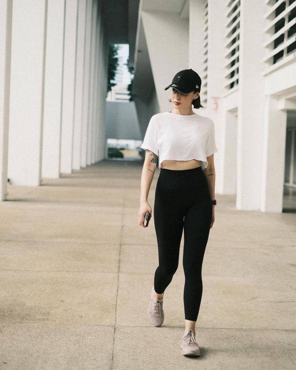 Instagram.com/sarawijayanto