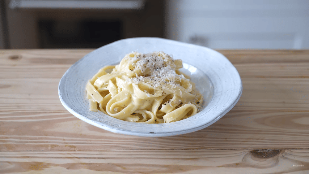 ilustrasi fettucini alfredo (YouTube.com/Joshua Weissman)