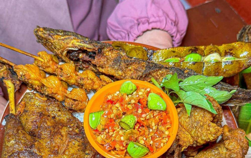 9 Tempat Wisata Kuliner Surabaya Terdekat, Spot Favorit Makan Enak