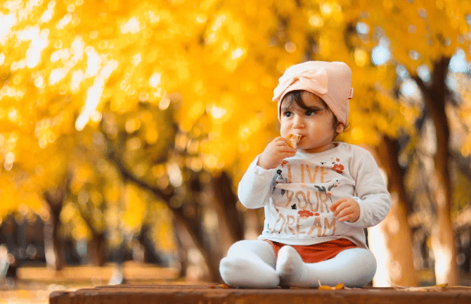 Nama Bayi Perempuan Bulan Oktober 2 Kata