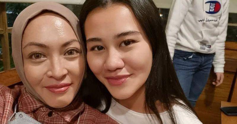 Instagram.com/angelinasondakh09