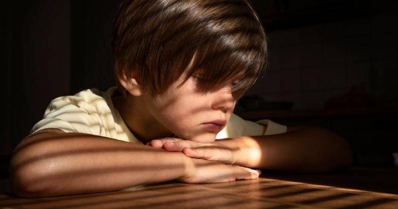 Ilustrasi anak sedih karena dibully