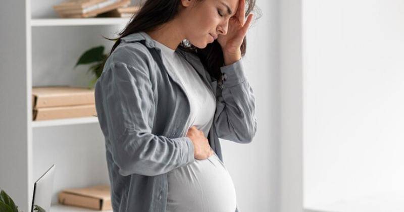 Perubahan suasana hati ibu hamil salah satu ciri awal kehamilan - freepik/freepik