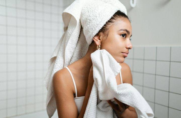 ilustrasi kulit lembap (pexels.com/Ron Lach)