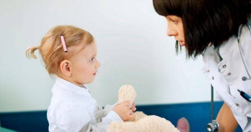 Mengapa Balita Suka Meludah? Ketahui Penyebab dan Cara Mengatasinya