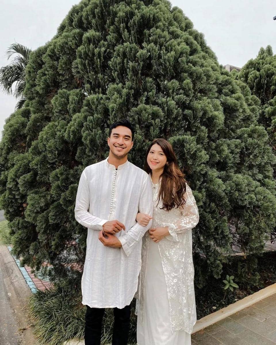 10 Foto Jadul Ibrahim Risyad dan Dewi Paramita saat Pacaran | Popmama.com