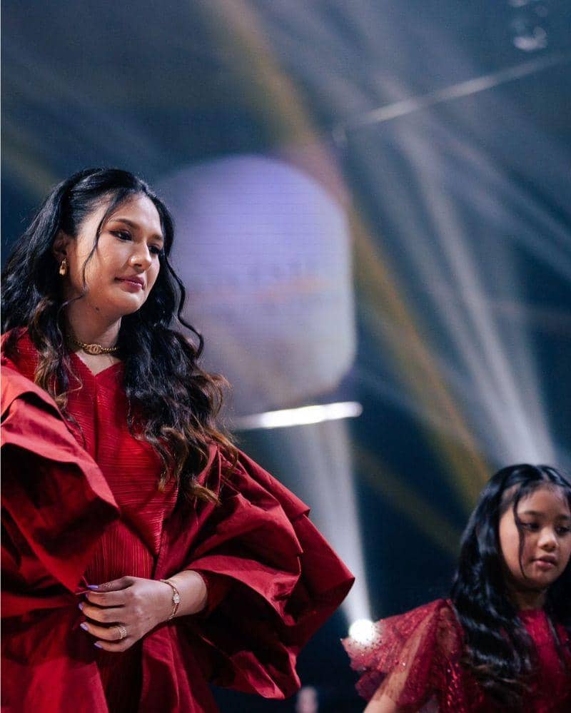 Istri Judika Duma Riris Hamil Anak Ketiga di Usia 40 Tahun | Popmama.com