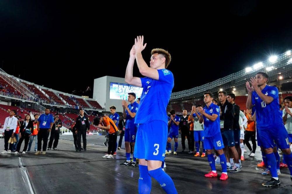 Bermain dengan 10 pemain, Tailan mencetak 2 gol