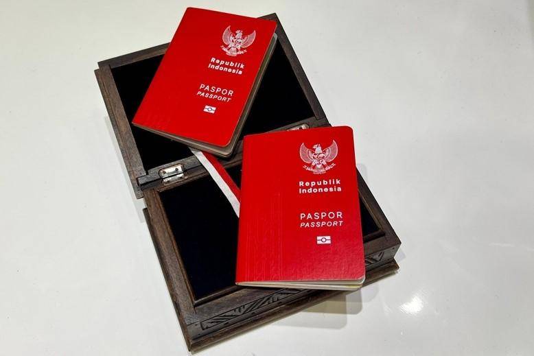 Desain Paspor RI terbaru 2024.