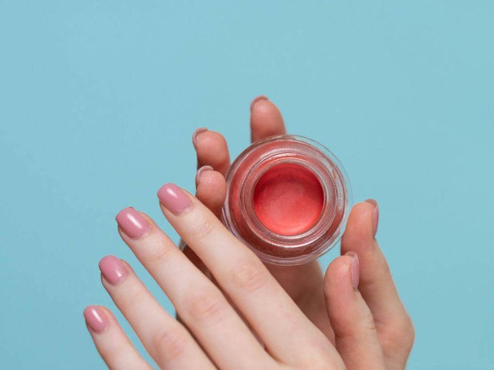 Tutorial Makeup Natal Soft Natural, Bikin Wajah Fresh Seharian!