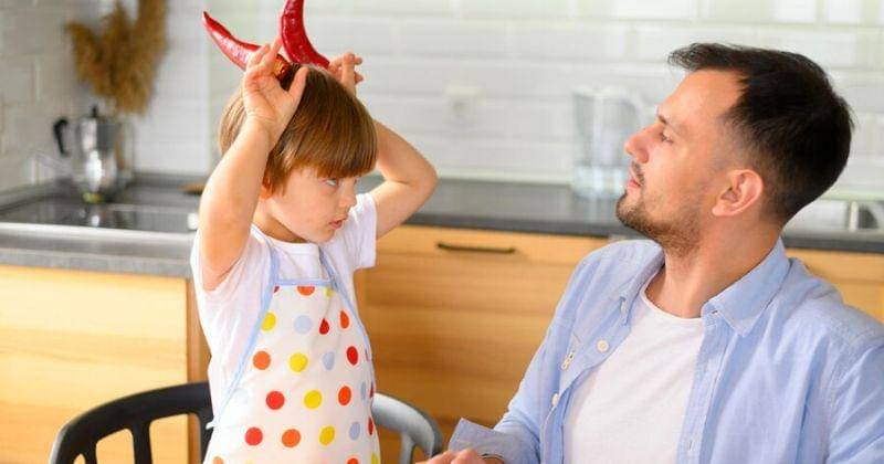 Anak mencari perhatian Papa